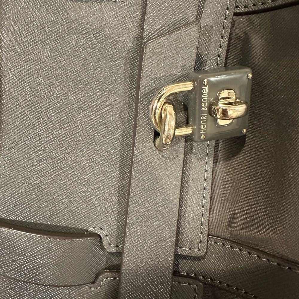 Henri Bendel Gray Jetsetter small bag - Picture 8 of 8
